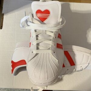Adidas Valentine’s day Superstar